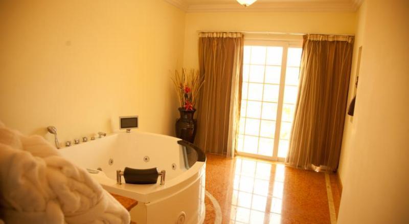 Hotel Florenca Luanda Luaran gambar